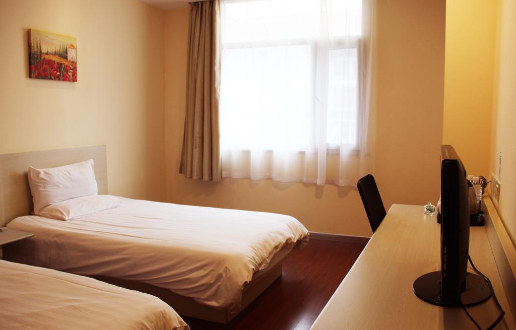 Hanting Express Jinzhou Luoyang Road Central Avenue Стая снимка