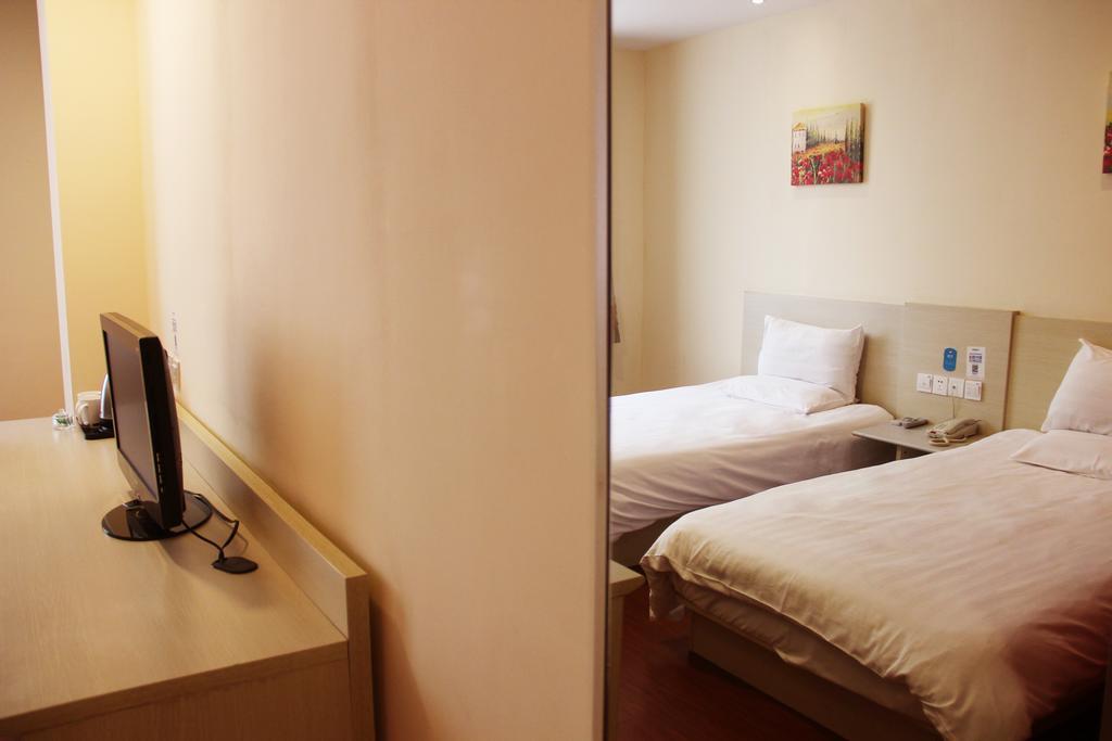 Hanting Express Jinzhou Luoyang Road Central Avenue Стая снимка